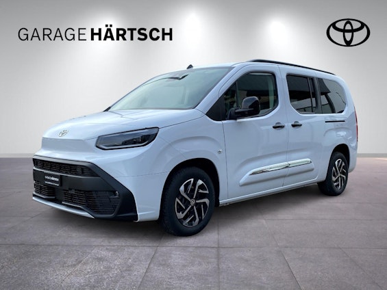 First vehicle image First vehicle image