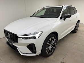 Vehicle image VOLVO XC60 2.0 B5 MH Plus Dark AWD / ab 3,99% Leasing bei Abschluss einer Protect Autoversicherung