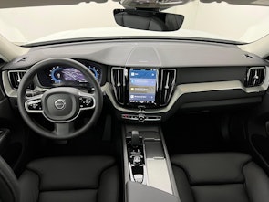 Vehicle image VOLVO XC60 2.0 B5 MH Plus Dark AWD / ab 3,99% Leasing bei Abschluss einer Protect Autoversicherung