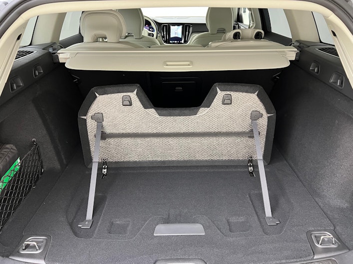 Vehicle image VOLVO V60