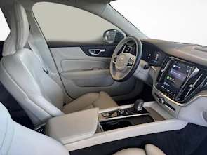 Fahrzeugbild VOLVO V60 Cross Country 2.0 B4 Ultimate AWD