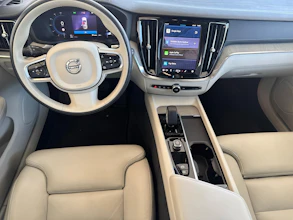 https://vehicle.imgix.net/3801146/f0a74335-d35b-4f79-b103-dcd7a7b11772.jpg