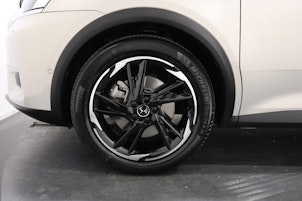 Vehicle image DS AUTOMOBILES 7 Crossback 1.6 E-Tense So Chic 4x4