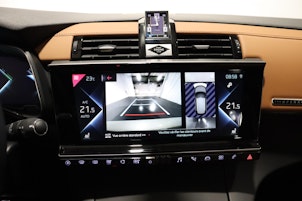 Vehicle image DS AUTOMOBILES 7 Crossback 1.6 E-Tense So Chic 4x4