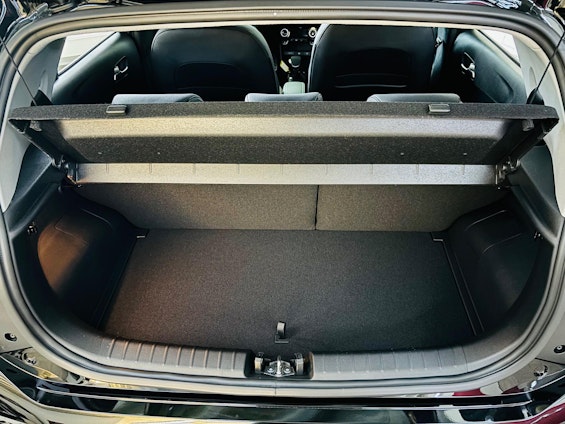 Vehicle image 13 Vehicle image 13