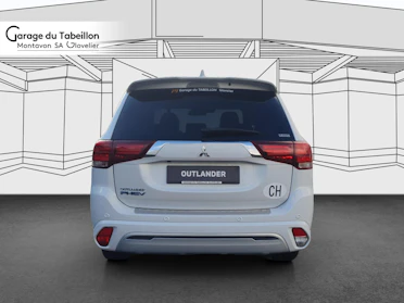 MITSUBISHI OUTLANDER 5