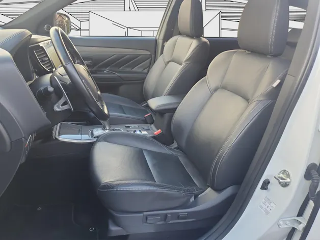Mitsubishi Outlander 2.4 PHEV Diamond Crochet