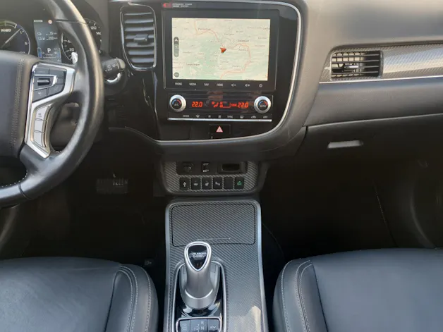 Mitsubishi Outlander 2.4 PHEV Diamond Crochet
