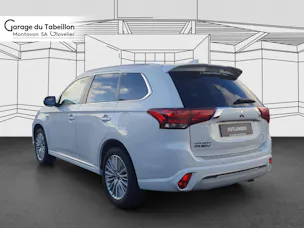 Mitsubishi Outlander 2.4 PHEV Diamond Crochet