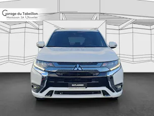 Mitsubishi Outlander 2.4 PHEV Diamond Crochet
