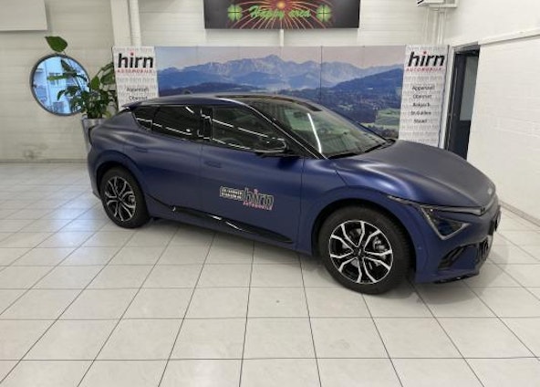 First vehicle image First vehicle image