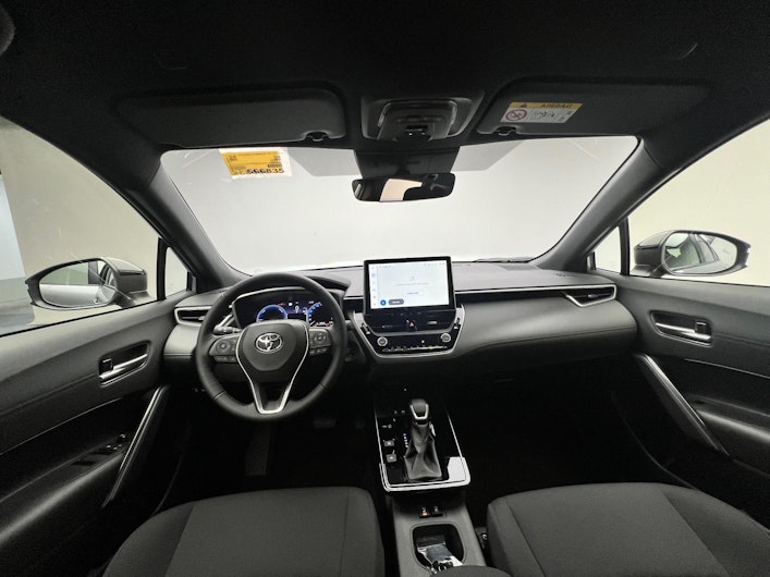 Vehicle image TOYOTA COROLLA CROSS