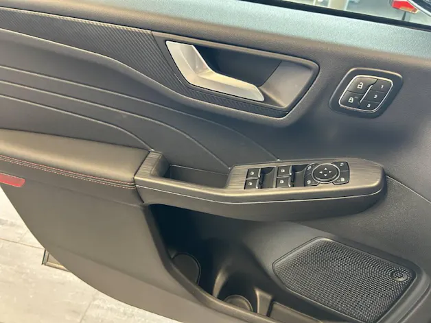 Ford Kuga 2.5 Hybrid ST-Line X 4x4