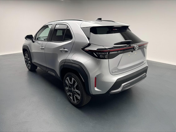 Vehicle image 3 Vehicle image 3