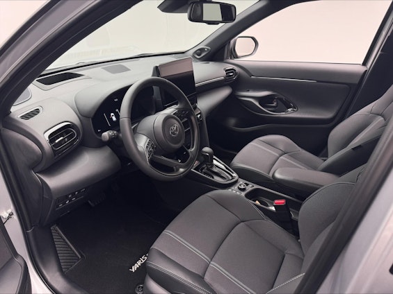 Vehicle image 5 Vehicle image 5