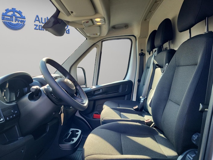 Vehicle image TOYOTA PROACE MAX