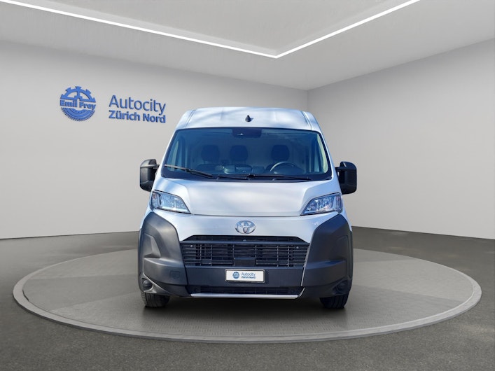 Vehicle image TOYOTA PROACE MAX