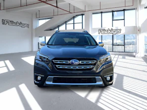 SUBARU OUTBACK 8