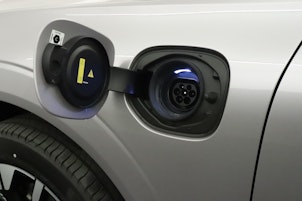 Vehicle image VOLVO XC60 2.0 T8 TE Ultra Dark eAWD