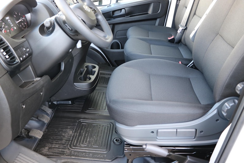 Vehicle image TOYOTA PROACE MAX