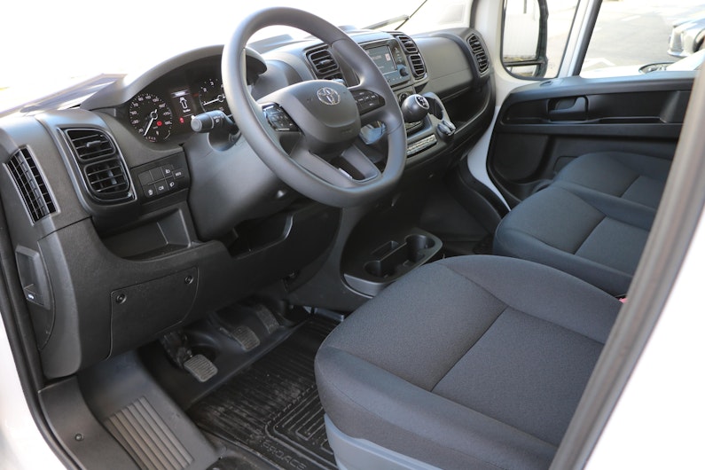 Vehicle image TOYOTA PROACE MAX