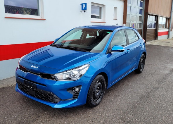 Vehicle image 4 Vehicle image 4