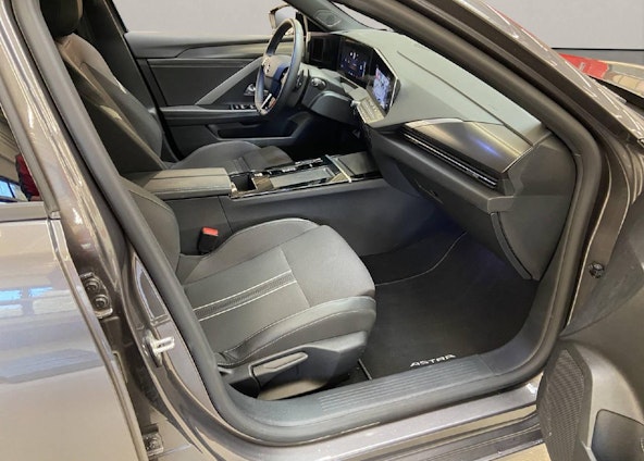 Vehicle image 10 Vehicle image 10