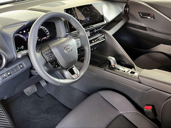 Vehicle image 5 Vehicle image 5