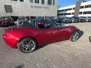 Mazda MX-5 2.0 Exclusive-Line