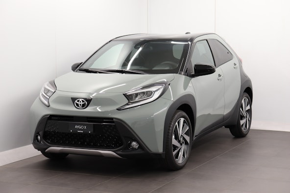 Vehicle image 1