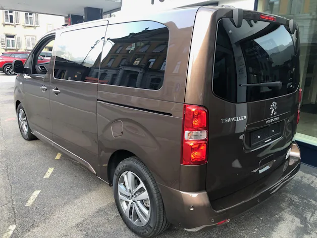 Peugeot Traveller Standard 2.0 BlueHDi 180 Allure S/S