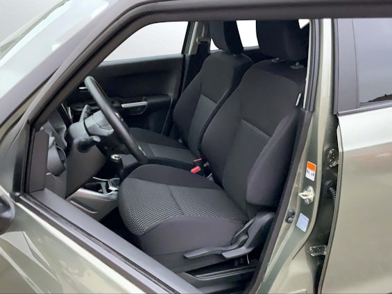 Vehicle image 14 Vehicle image 14