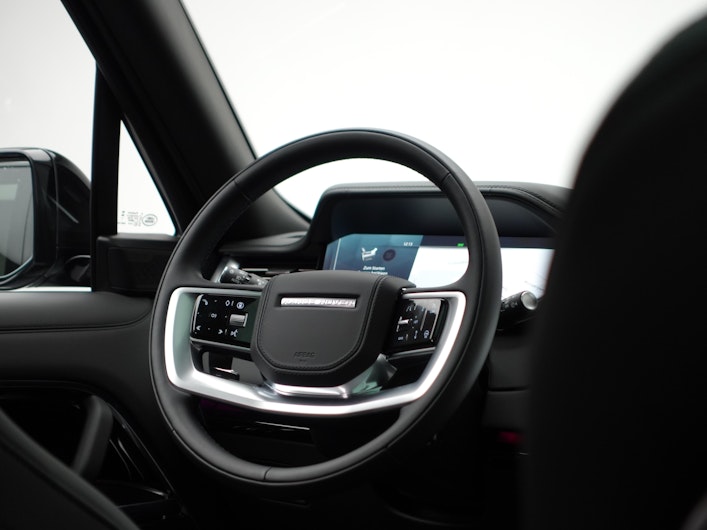 Vehicle image LAND ROVER RANGE ROVER