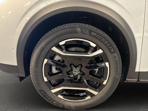 Vehicle image PEUGEOT 5008 1.6 PHEV GT