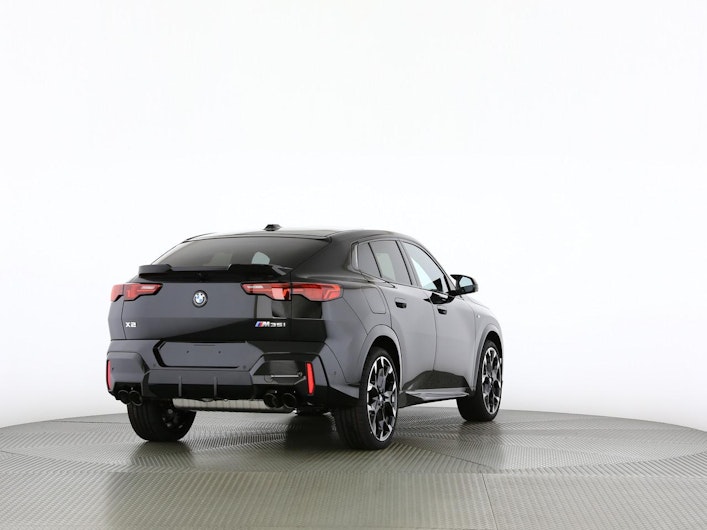 Vehicle image BMW X2