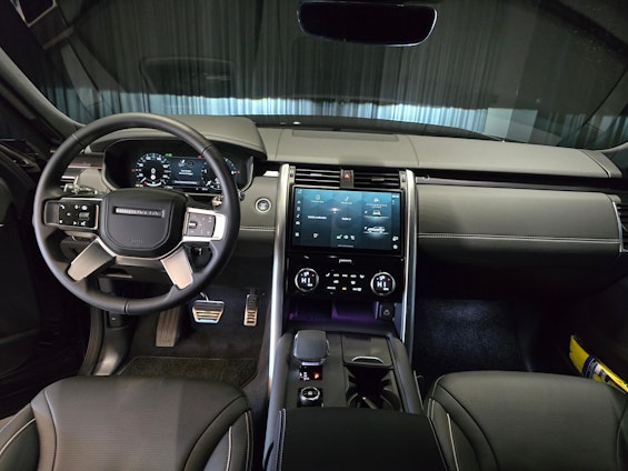 Vehicle image 7 Vehicle image 7