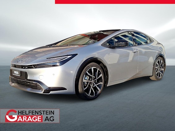 First vehicle image
