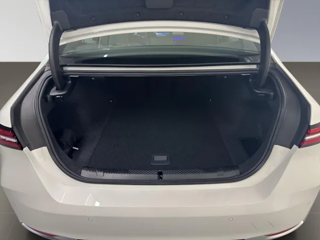 BMW i5 eDrive40
