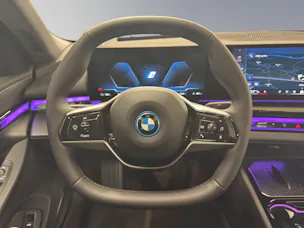 BMW i5 eDrive40