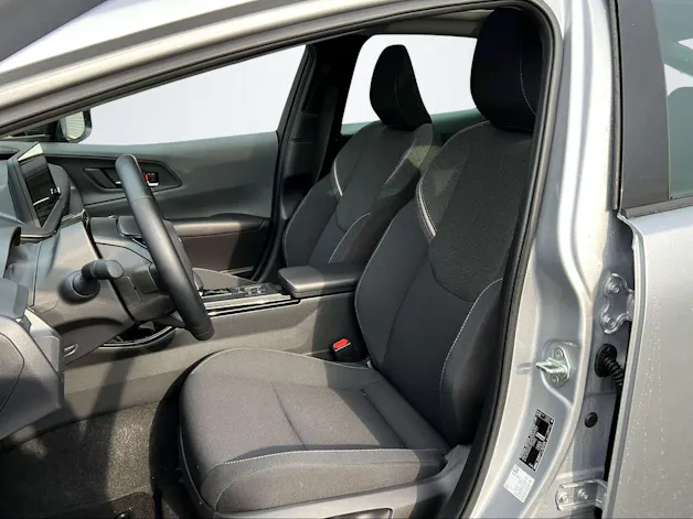 Toyota Prius 2.0 Plug-In-Hybrid Style