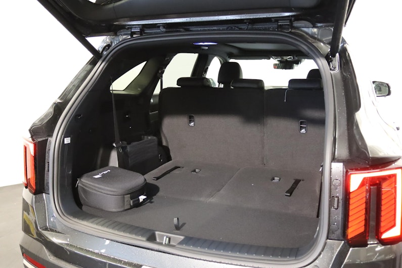 Vehicle image KIA SORENTO