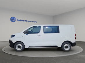 https://vehicle.imgix.net/3803407/e9fbabe9-25a0-4544-8f42-9f93ece1d4f0.jpg