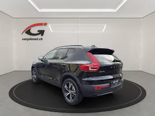 Volvo XC40 2.0 B3 MH Plus Dark