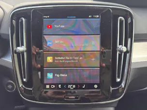 Volvo XC40 2.0 B3 MH Plus Dark