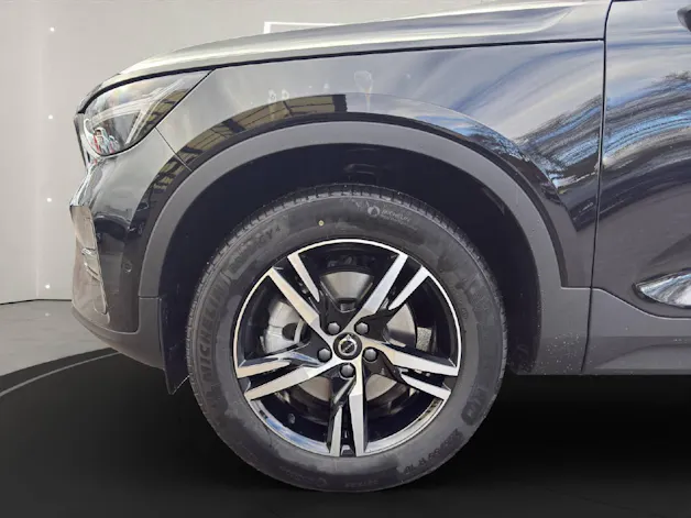 Volvo XC40 2.0 B3 MH Plus Dark