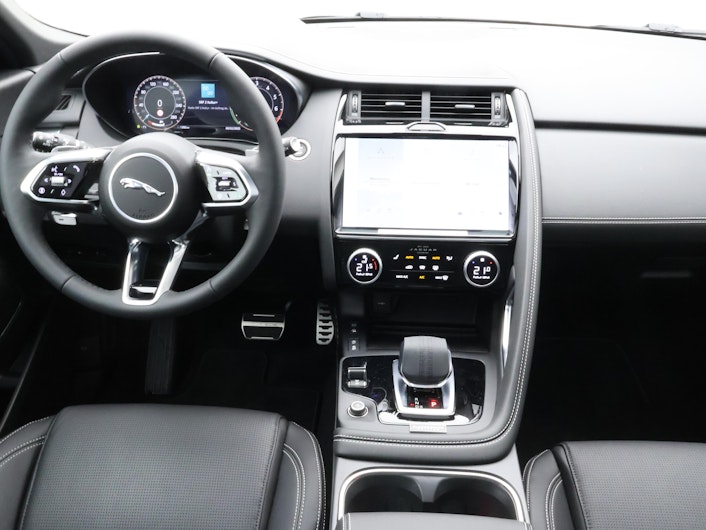 Vehicle image JAGUAR E-PACE