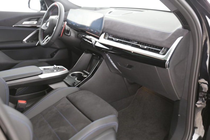 Vehicle image BMW X2