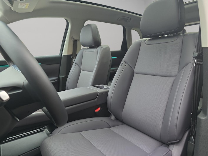 Vehicle image LEAPMOTOR C10