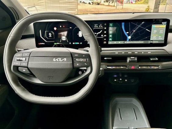 Vehicle image 31 Vehicle image 31