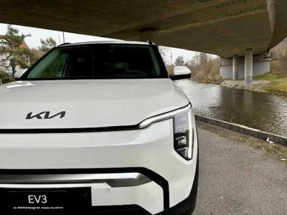 Vehicle image 6 Vehicle image 6